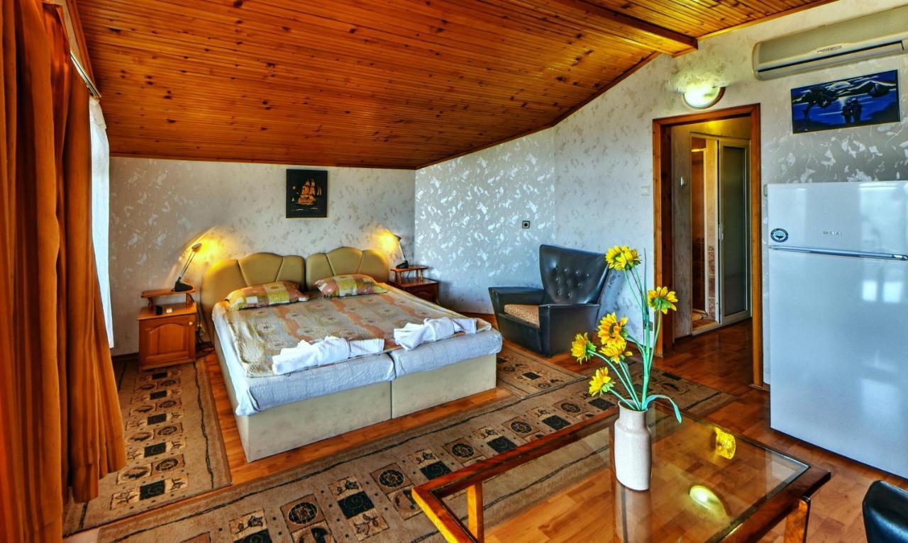 Villa Summer House Saints Constantine and Helena Bagian luar foto