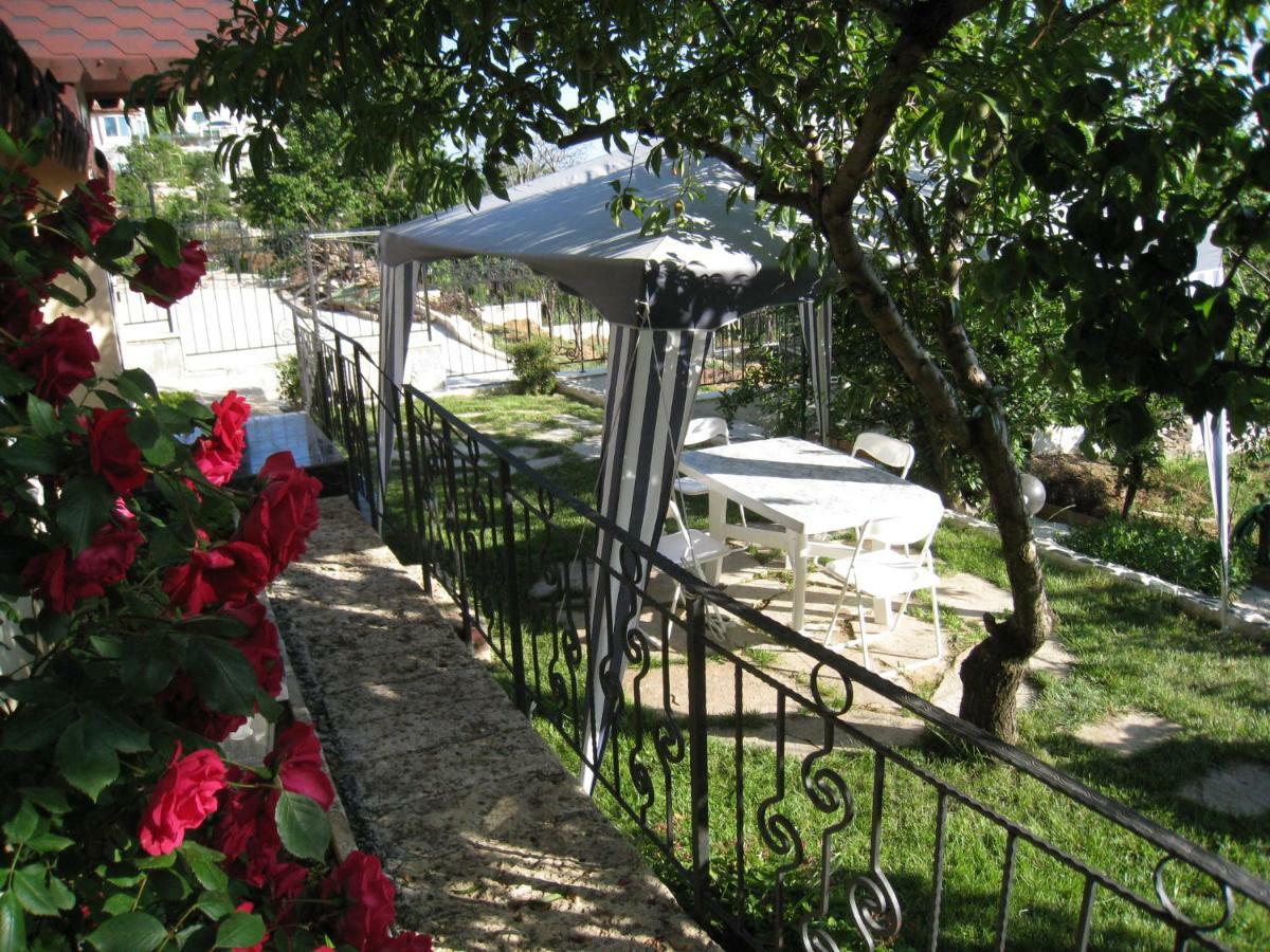 Villa Summer House Saints Constantine and Helena Bagian luar foto