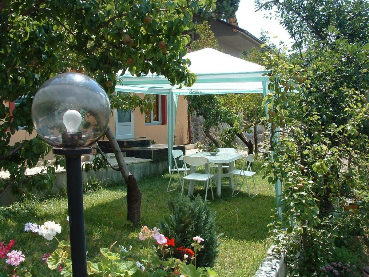 Villa Summer House Saints Constantine and Helena Bagian luar foto